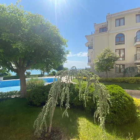 Royal Bay 6 Sea View Apartament