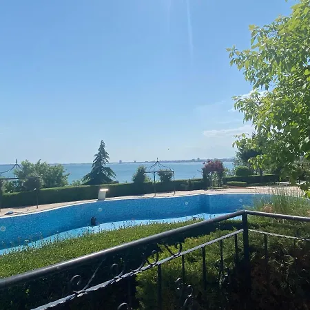 Royal Bay 6 Sea View *