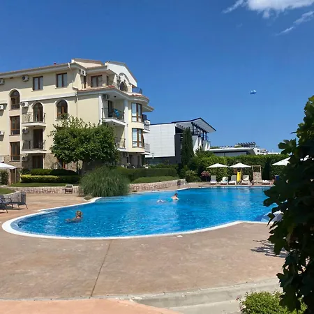 Royal Bay 6 Sea View Apartament Święty Włas