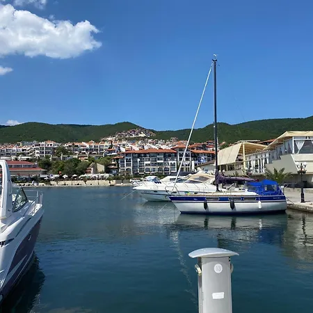 Royal Bay 6 Sea View Apartament *