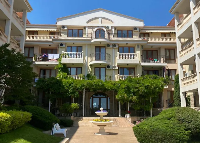 아파트 Royal Bay 6 Sea View 스베티 블라스