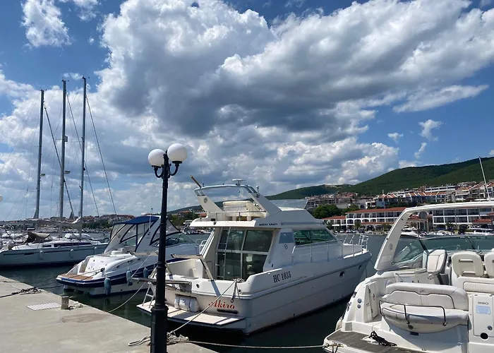 Royal Bay 6 Sea View 스베티 블라스