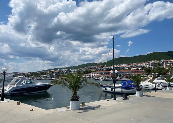 Royal Bay 6 Sea View 스베티 블라스